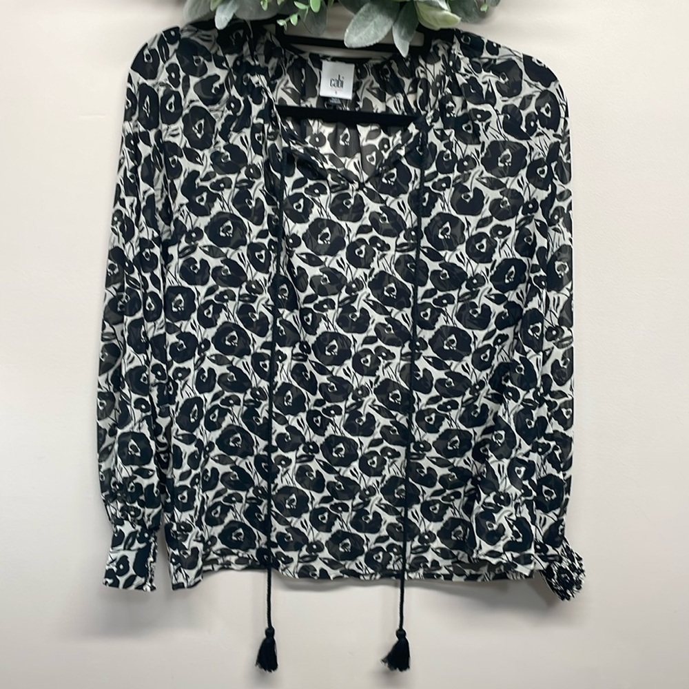 NWOT Cabi Island Black White Floral Semi Sheer Long Sleeve 8048 Tassel Blouse S